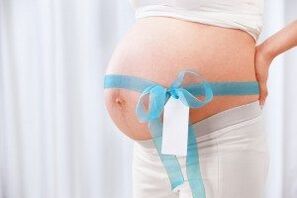 Berniuko penio dydžiui netiesiogiai įtakos turi mamos gyvenimo būdas nėštumo metu.
